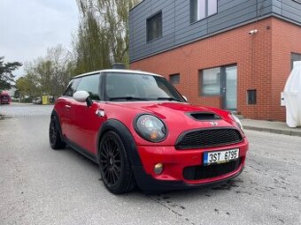 Mini Cooper S 135 kw 2010