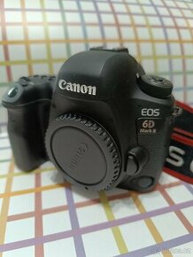 Canon EOS 6D Mark II tělo + Canon EF 50 mm f/1,8 STM
