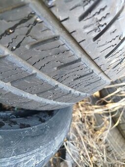 Goodyear 215/60R17c 2ks - 1