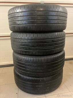 Continental 235/55/R18