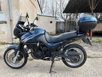 Triumph Tiger 885i,Servisní knížka
