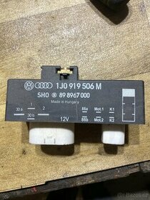 1j0919506 M