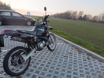 Yamaha DT 125 RE