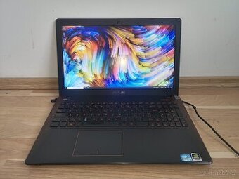 Notebook Asus F550V, 2 GB grafika
