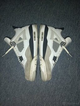 Nike Air Jordan 4 Retro Military Black