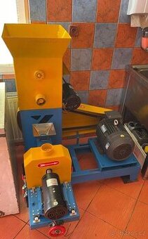 Extruder.Zánovní Extruder na výrobu. Kukuřičných křupek,
