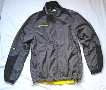 ŚUSŤÁKOVÁ BUNDA - DIADORA - 146/152, 10-12 let
