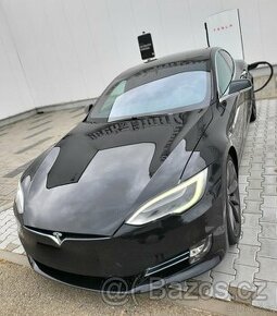 TESLA Model S 100D Long range