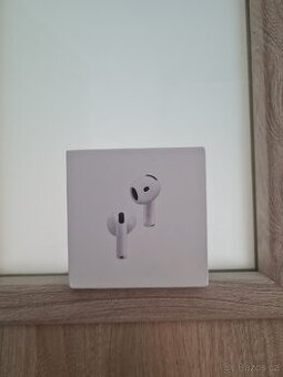 Apple AirPods 4 ANC