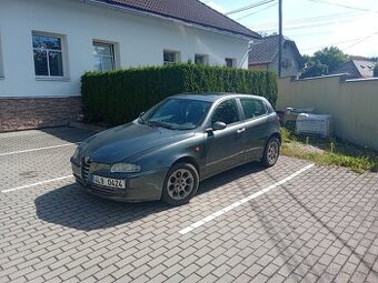 Alfa Romeo 147