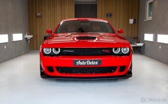 Dodge challenger 6,4