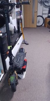 Silná Elektrokoloběžka 2x1200watt  Hiley Tiger 9Pro