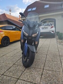 Yamaha XMAX 300