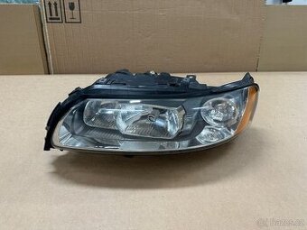 LEVÁ PŘEDNÍ LAMPA VOLVO V70 XENON