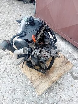 Motor 1,9 tdi 77kw Typ: AXB Transporter T5