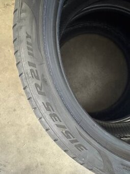 Pirelli Pzero 315/35R21
