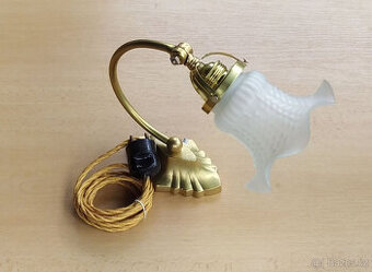 Stará stolní mosazná lampička