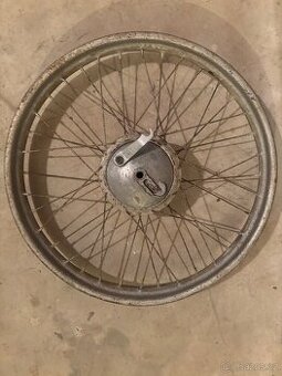 Přední kolo Jawa 550 pařez