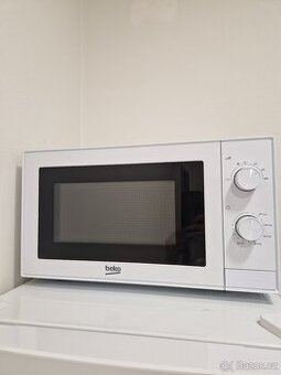 Mikrovlnná trouba Beko