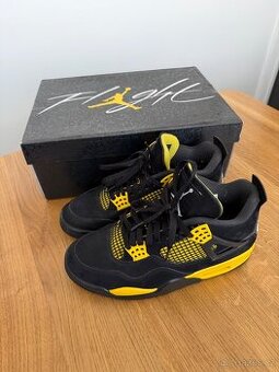 Nike AIR JORDAN 4 RETRO Thunder