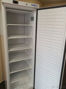 GASTRO PROFI mrazák mraznice 400 litr dovoz