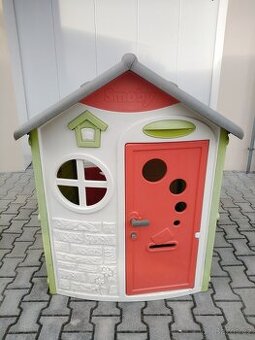 Domeček Smoby + dětský nábytek