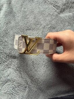 Louis Vuitton pásek