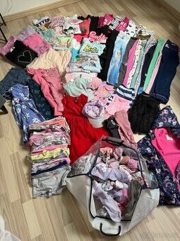 Velký pytel oblečení vel 122/128