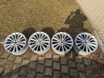 Prodám originální kola Škoda Trinity R19