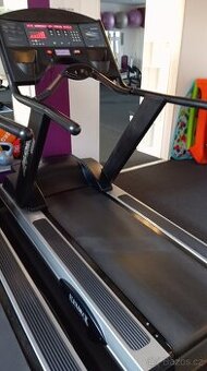 Běžecký pás Life Fitness 9500HR