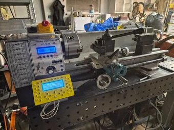 Soustruh RC210E-600 s elektronickým posuvem a CNC úpravou