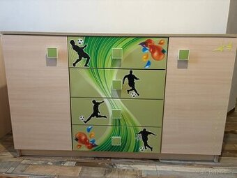 Skříň do dětského pokoje