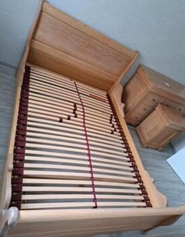 Ložnicový nábytek z masivu,6491