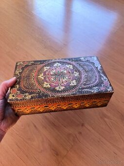 retro krabička box dřevěná