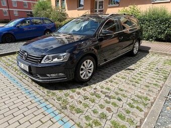 Volkswagen Passat 2.0TDI manual,tempomat,servisní knížka