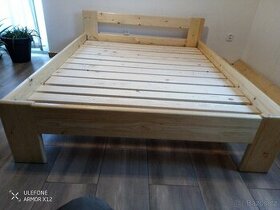 nová postel 160x200 smrk