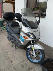 Prodám skútr Piaggio X9 Amalfi 180