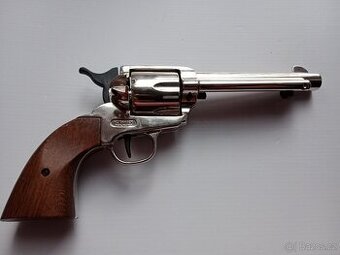 Kovbojský Revolver PEACEMAKER , USA 1873