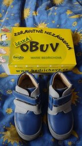NOVÉ boty pro kluka vel 25