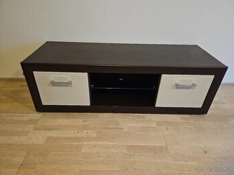 TV stolek