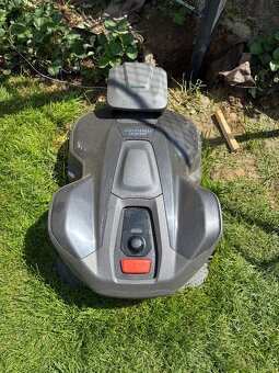 Robotická sekačka ,320 Nera - Epos GPS