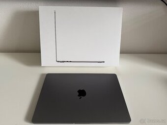 Apple MacBook Air 15palcový / M2