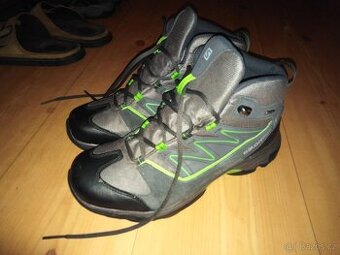 SALOMON vel. 42 / 8