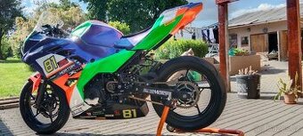 Prodám závodní Kawasaki ninja 400