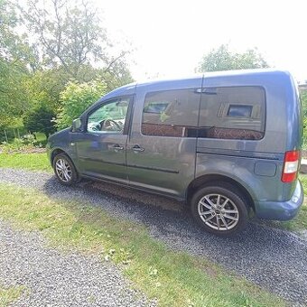 Volkswagen Caddy Life 1.6 benzín,STK 04/2027