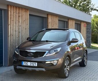 Kia Sportage 2.0CRDI 4x4, Automat , Top výbava, serviska