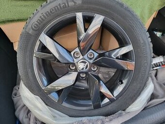 17" zimní Škoda LYRA Octavia IV 4 Alukola Bridgestone 205/5