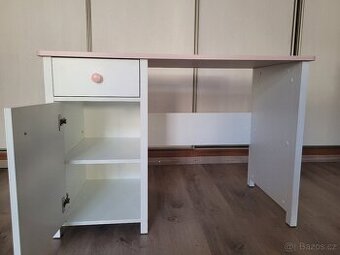 Dětský psací stůl Giglu