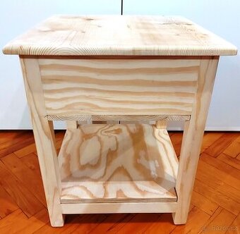 Stolička s úložným prostorem..