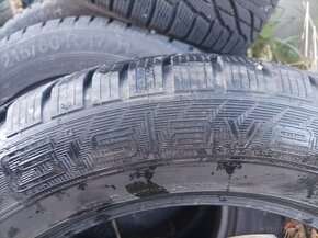 Sada zimních pneu Gislaved 215 60 17